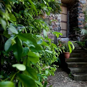 https://alcala-living-bb.sicilyhotelsitaly.net